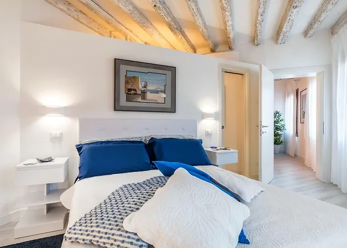 Biennale 1 & 2, Elegant s 15 Min Walk From St Marks Square - Heaven s Collection
